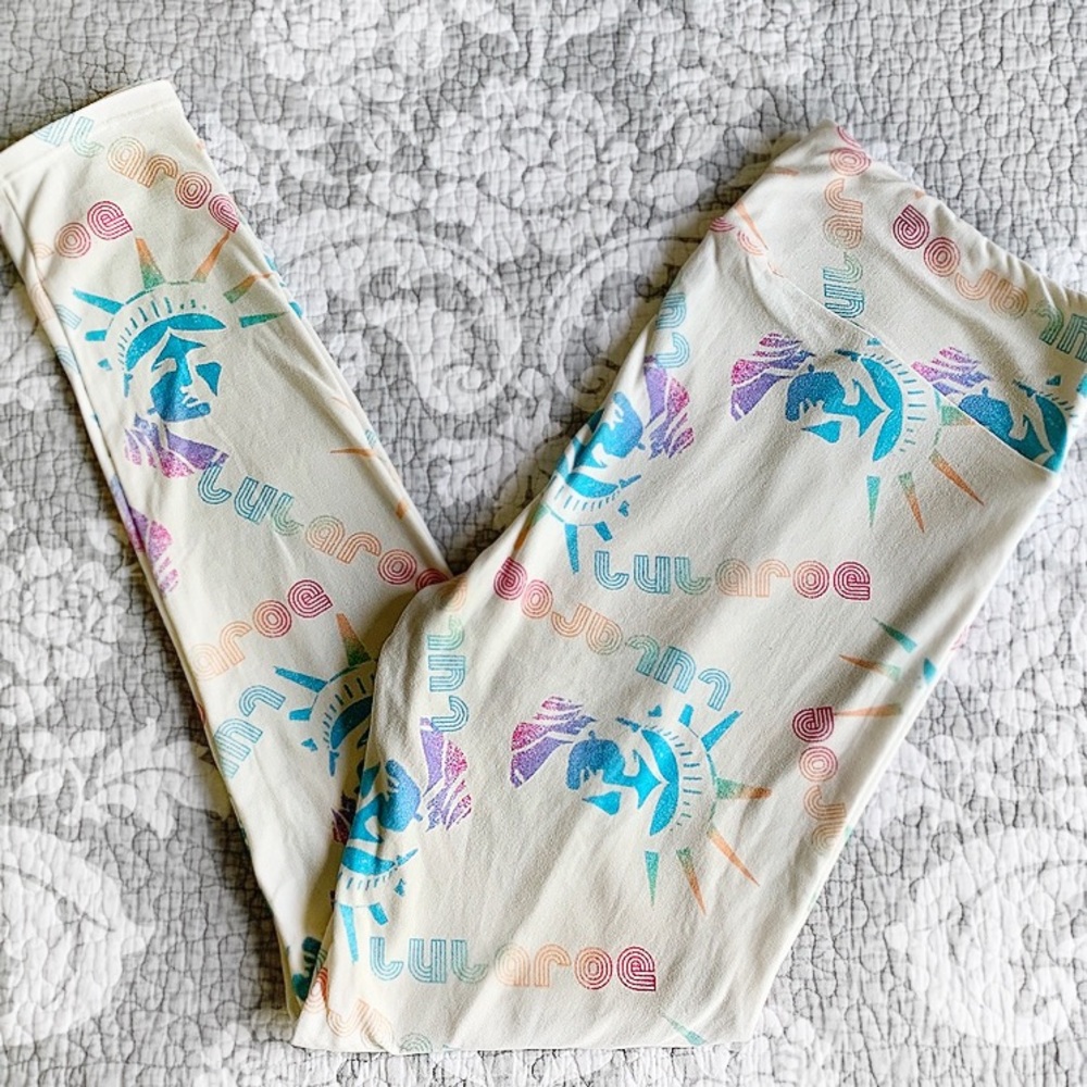 LuLaRoe Cream Rainbow Statue of Liberty Leggings